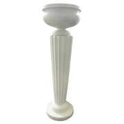 Kaspó tál posztamensen fehér színben, klasszikus vonalvezetéssel