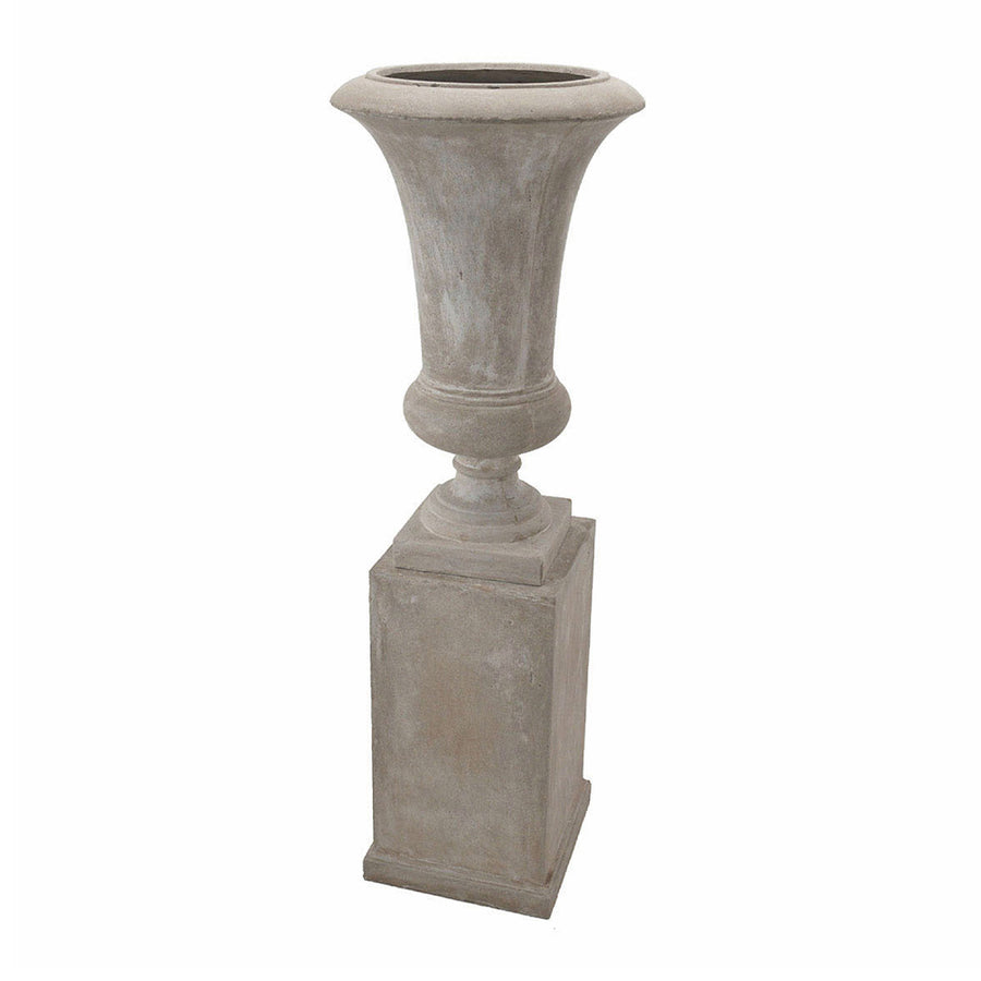 Homokszínű klasszikus kaspó posztamensen az England kollekcióból, 136 cm magas, műgyanta kivitelben.