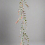 Hamvaszöld színű, mű eukaliptusz girland.