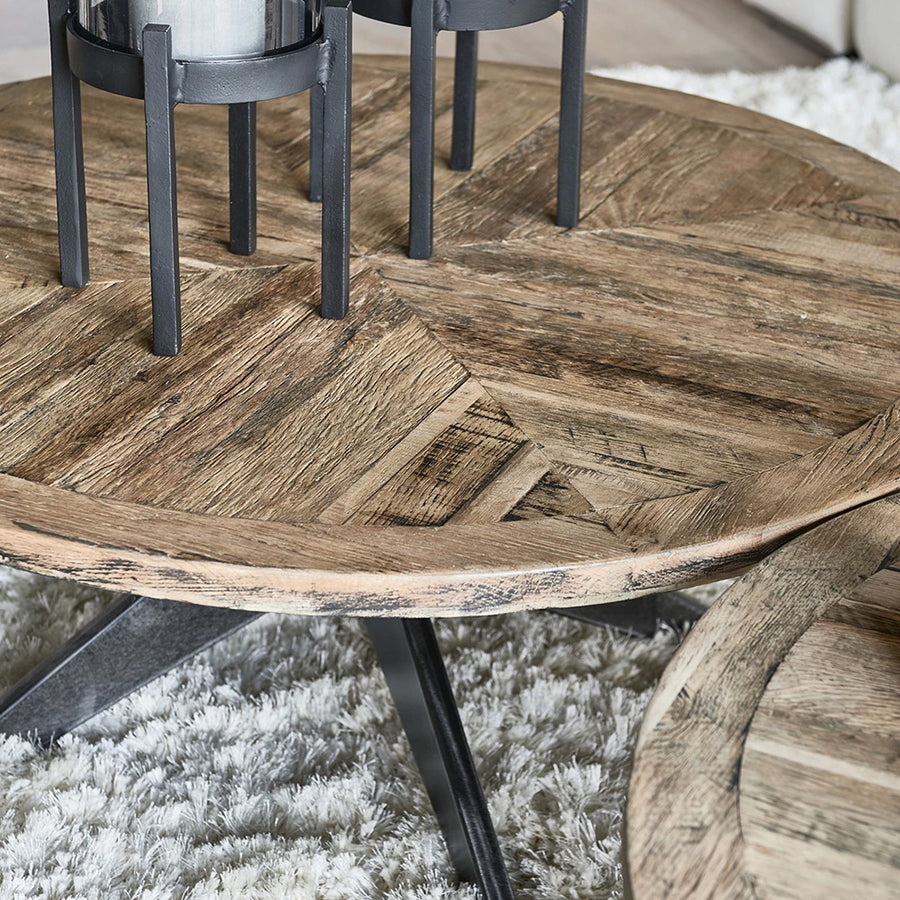 Parketta mintás tölgyfa asztallap részlet közelről