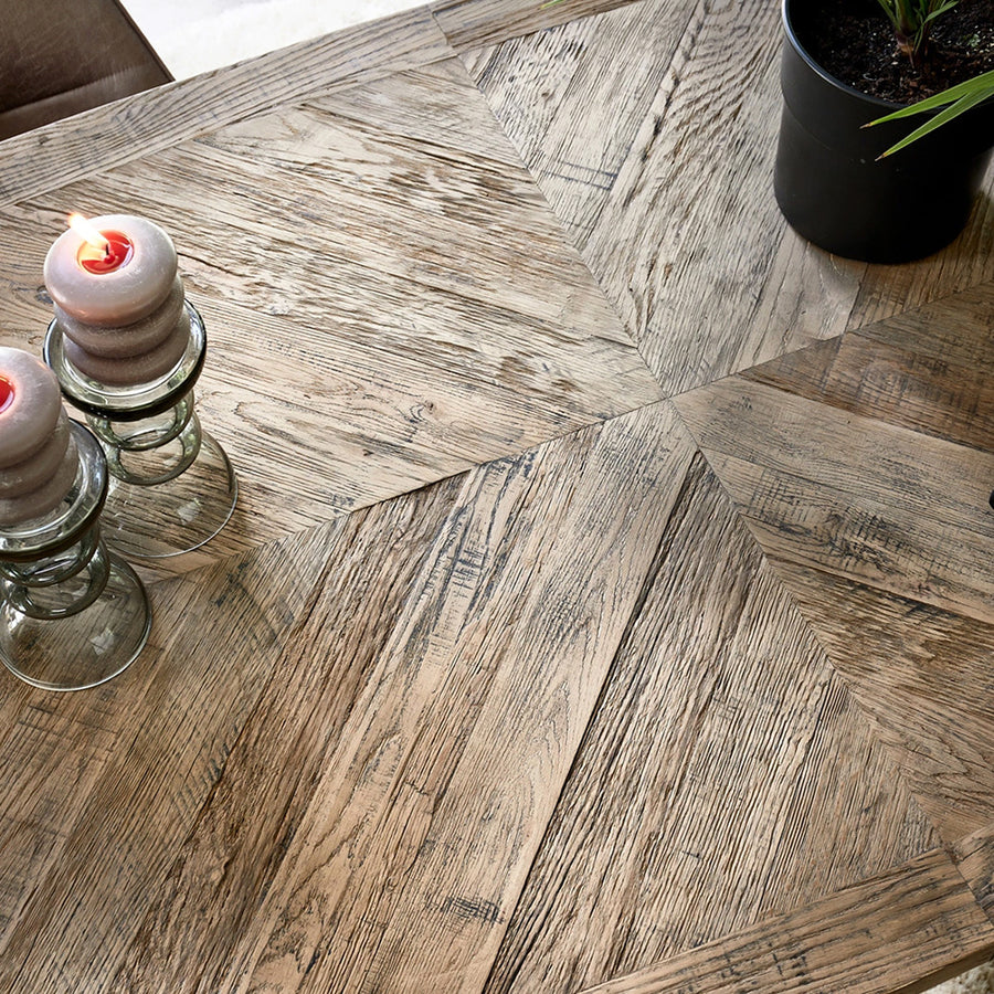 Parketta mintás újrahasznosított tölgyfa asztallap részlet