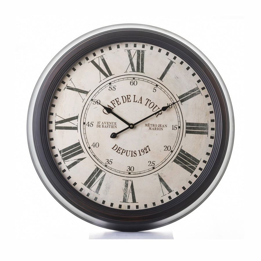Vintage stílusú, fekete-krém színű falióra, "Cafe de la Tour" felirattal.