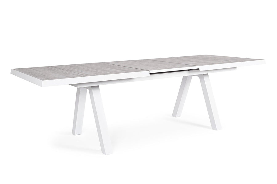 Krém színű kortárs kerti étkezőasztal.