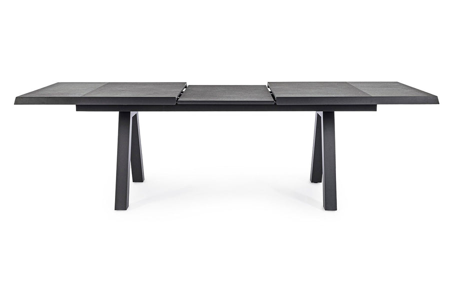 Fekete színű modern kerti asztal.