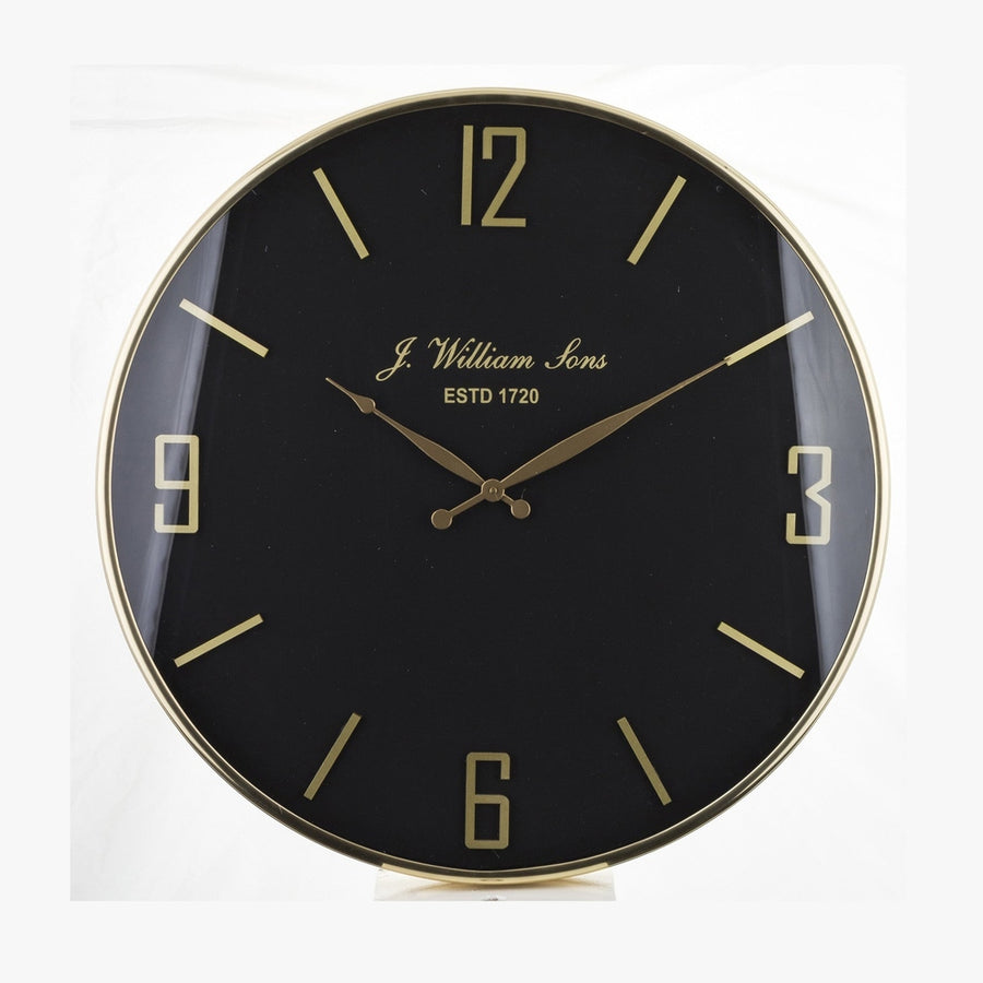 Fekete-arany színű falióra.