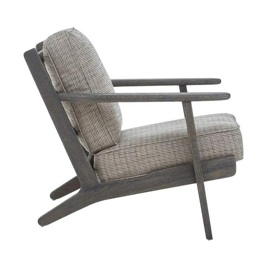 Amerikai tölgyből készült, szürke színű gyapjúpárnákkal kialakított fotel.