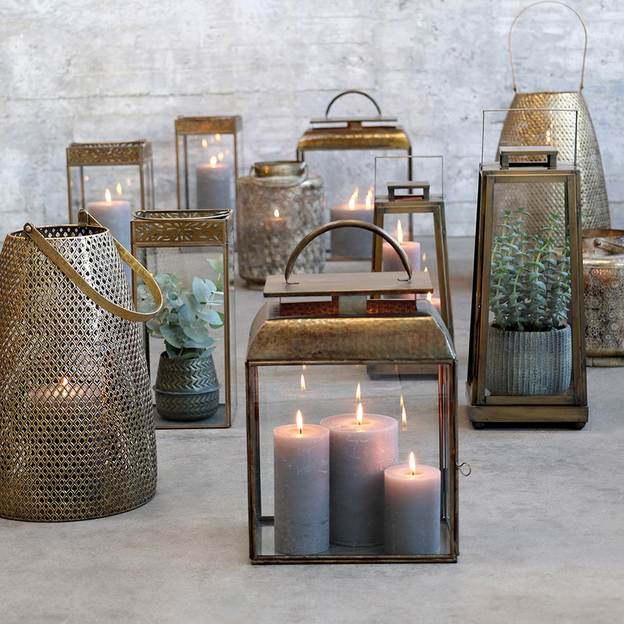 Rézszínű fém lámpások-