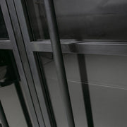 Fekete színű, kortárs design vitrines szekrény, modern, matt bevonattal.