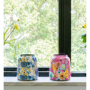 Kézműves fém dizájn kaspó.