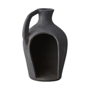 Korsó formájú, kézműves terrakotta lámpás.