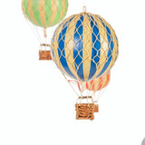 Mozgatható vintage hőlégballon modell szett.