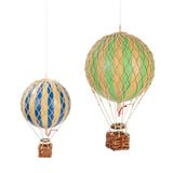 Mozgatható vintage hőlégballon modell szett.