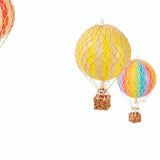 Mozgatható vintage hőlégballon modell szett.
