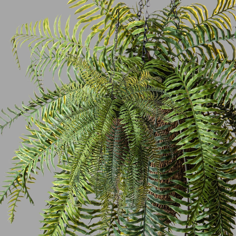 Függeszthető kialakítású, páfrány műnövény dekoráció.