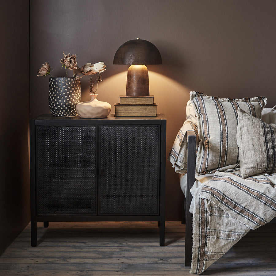 Barna színű, gomba formájú, fém design asztali lámpa.