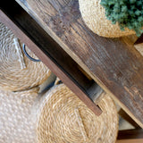 GRIMAUD konzolasztal részletfotó – fa erezete és természetes felület