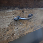 GRIMAUD konzolasztal fiók belső kialakítása és fogantyú részlet