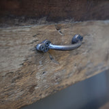 GRIMAUD konzolasztal fiók belső kialakítása és fogantyú részlet