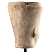 Homokkőből faragott, Hatsepszut büszt.