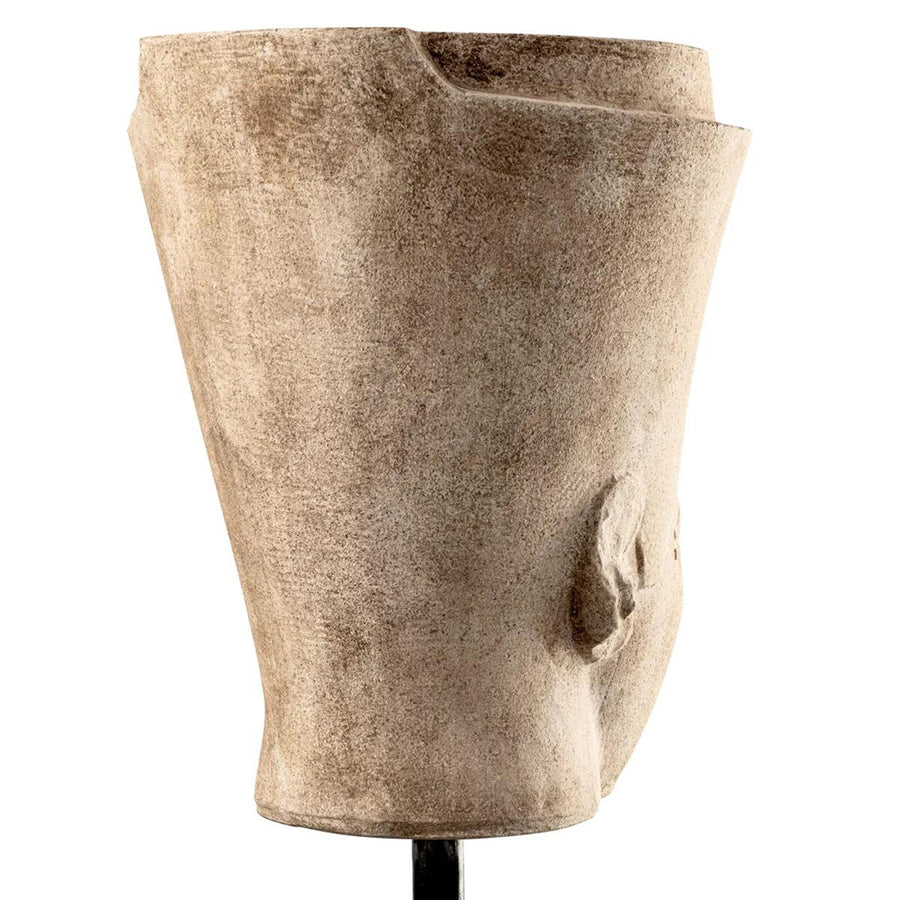 Homokkőből faragott, Hatsepszut büszt.