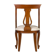 Heritage mahagónifa szék hátulról, faragott háttámlával