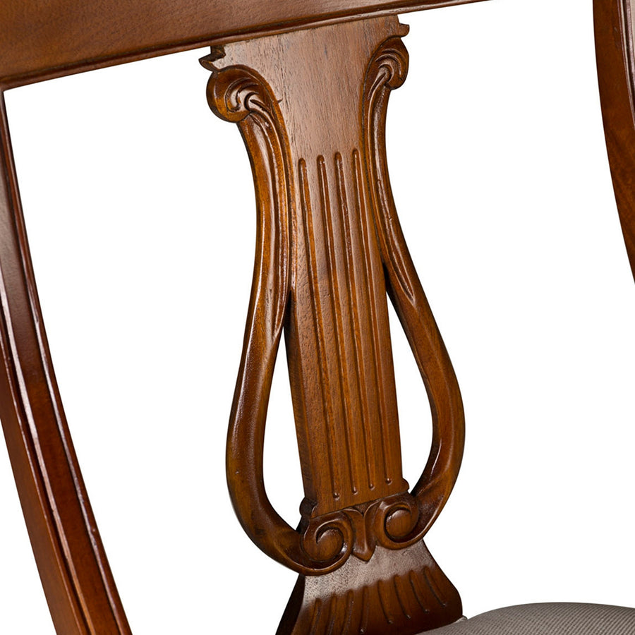 Heritage mahagónifa szék lant formájú támla részlet közelről