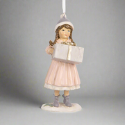 Heritage kollekció pink téli kislány karácsonyfadísz 11 cm, könyvet tartó figura.