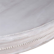 Antikolt fehér színű, újrahasznosított fenyőfából készült, kerek formájú kézműves étkezőasztal.