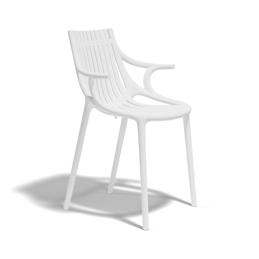 Fehér design műanyag kerti karosszék.