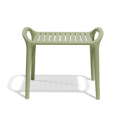 Jádezöld színű műanyag, design kisasztal.