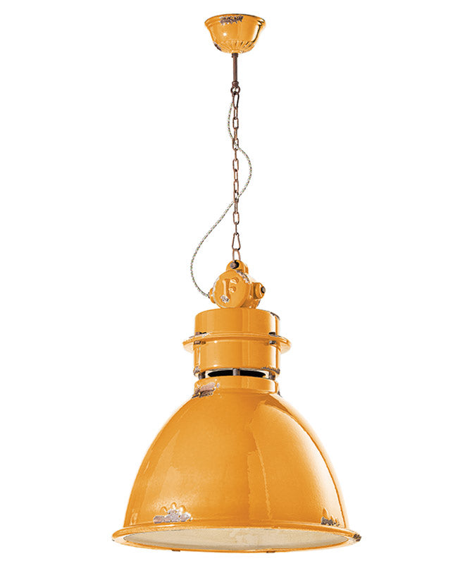 Vintage sárga színű ipari lámpa.