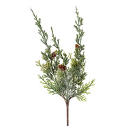 JUNIPERUS zöld jeges mű borókafenyő ág 43 cm, deres hatású tűlevelekkel és apró barna tobozokkal.