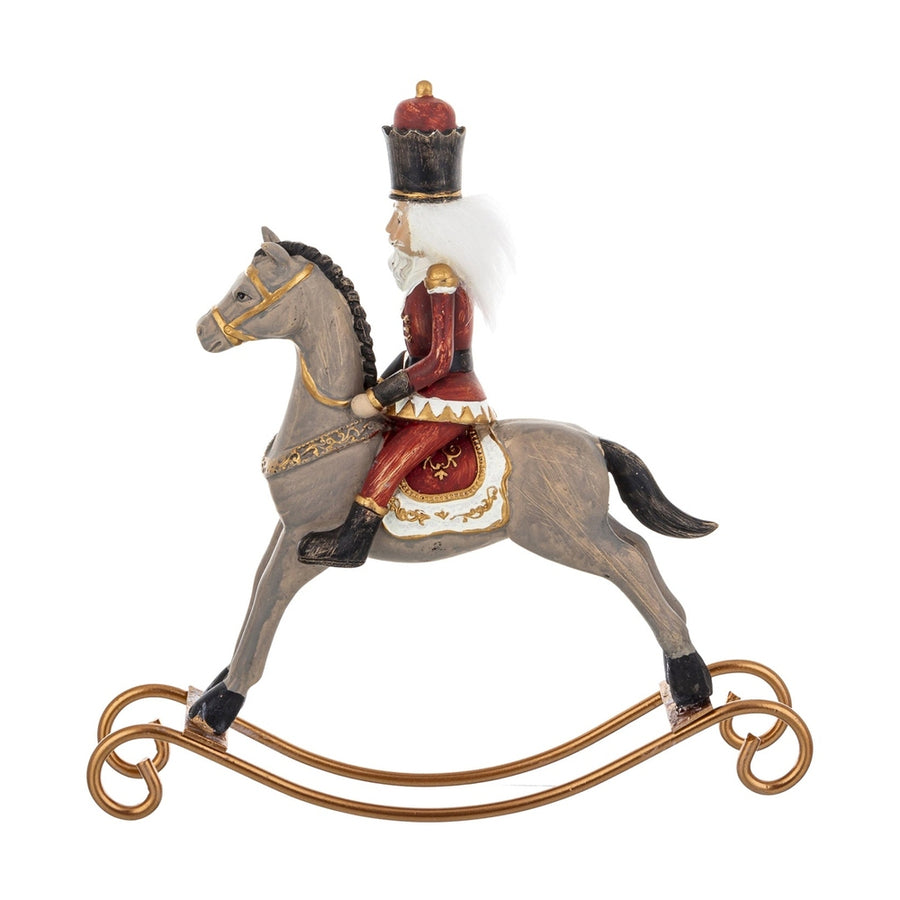 Hintalovon ülő karácsonyi diótörő király.