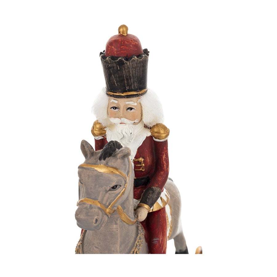 Hintalovon ülő karácsonyi diótörő király.