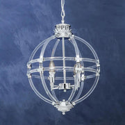 Térbeli akril csövekből kialakított, krómozott kapcsoló- és díszítőelemekkel kialakított, elegáns gömb függeszték lámpa, klasszikus csillár betéttel.