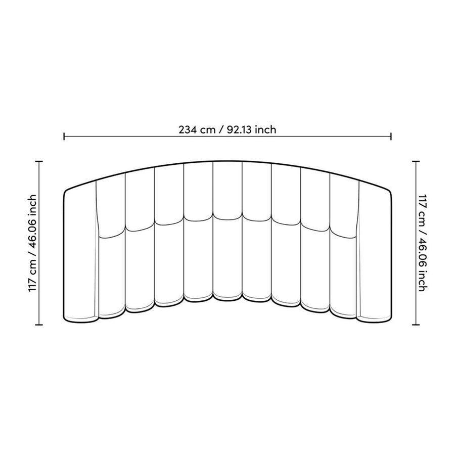 Krémszínű buklé szövettel kárpitozott dizájn kanapé.