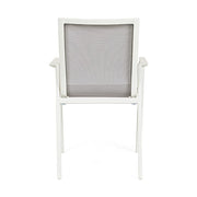 Krém színű, modern kerti szék.