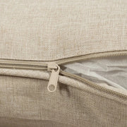 Levehető párnahuzat cipzárral a Lusso Beige kültéri ülőgarnitúra párnáján.