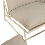 Puha bézs párnázat a Lusso Beige kültéri kanapén, levehető huzattal.