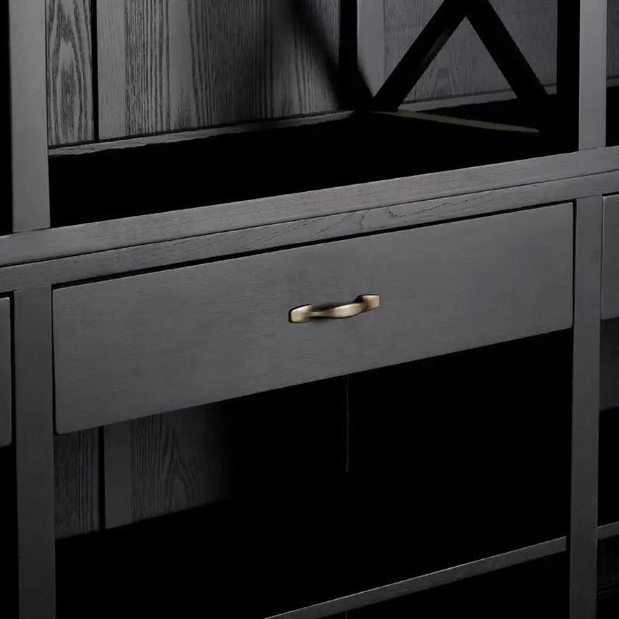 Nyírfából készült, matt fekete színű, háromosztatú, óriás méretű, kortárs fiókos könyvespolc.