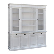 Fehér MAISON vitrines könyvszekrény, kazettás alsó résszel és fekete fém fogantyúkkal.