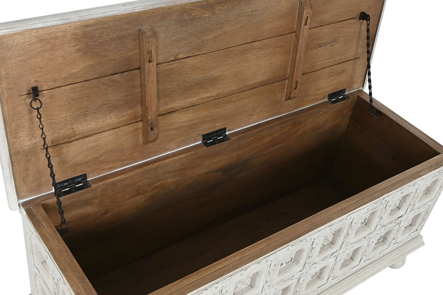 Mangófából faragott, antikolt felületű láda.