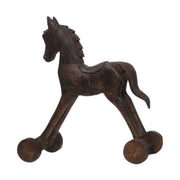 Mangófából faragott, barna színű ló figura.