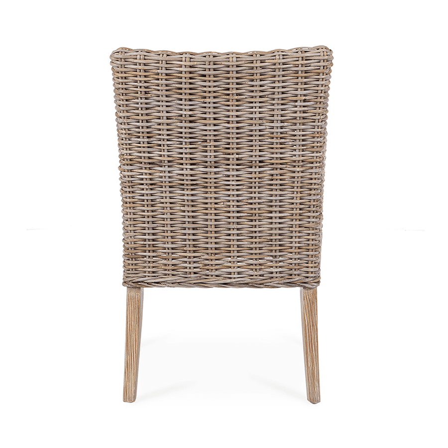 MANOEL natúr rattan karosszék hátulról, egyszerű és letisztult dizájnnal.