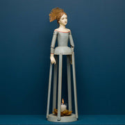 Maria de la Mier Madonna figura oldalnézetből, karcsú kalitkás kialakítással