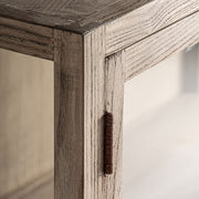 Moduláris Masein vitrin sarokrészlet – fa illesztése és zsanér.