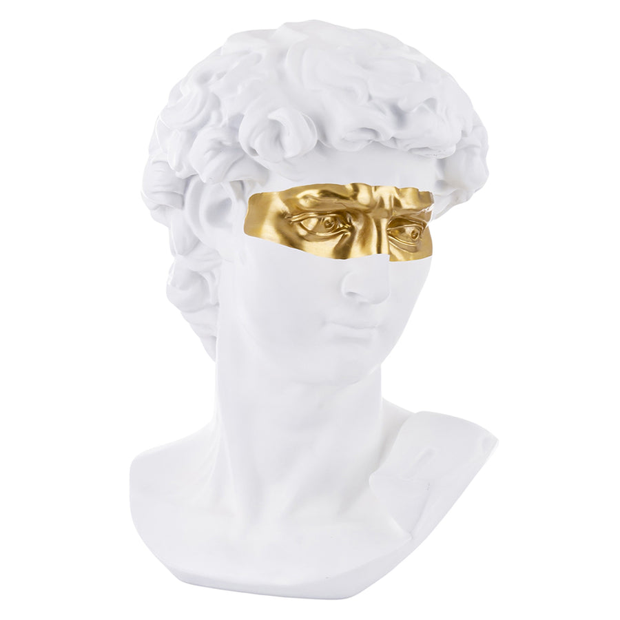 Aranyszínű maszkkal kontrasztozott, nagy méretű, fehér színű Dávid fej mellszobor.