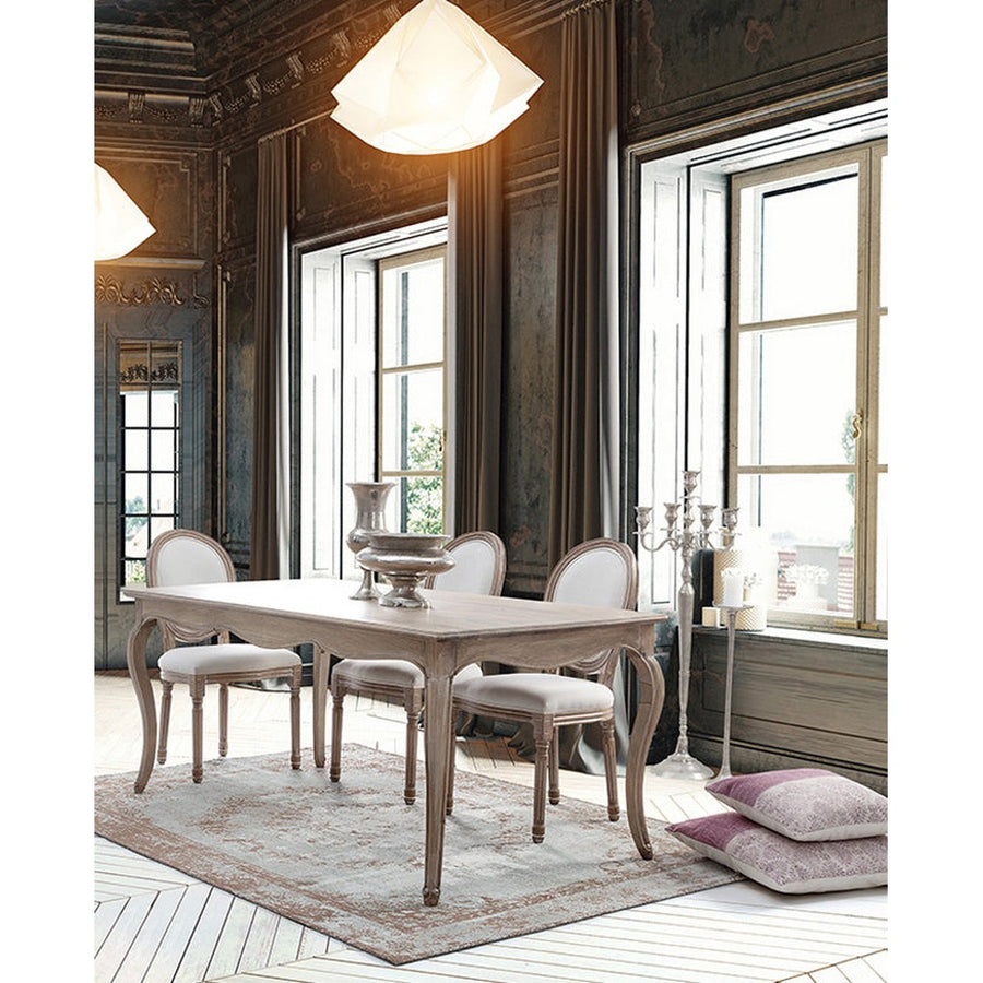 Fehér pigmentes olajjal kezelt, tömör nyírfából készült, ekrüszínű pamutvászonnal kárpitozott szék.