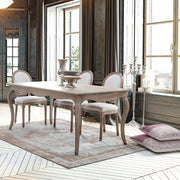 Fehér pigmentes olajjal kezelt, tömör nyírfából készült, ekrüszínű pamutvászonnal kárpitozott szék.