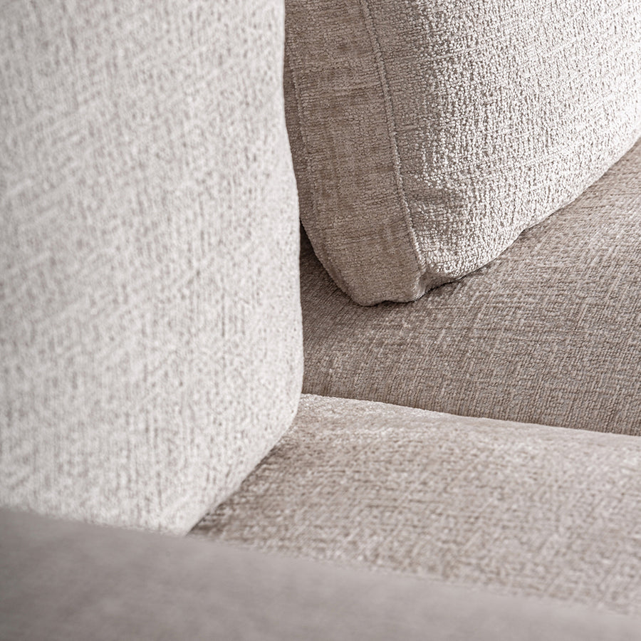 Ülőpárnák és háttámlák textúrája a METTI kanapén